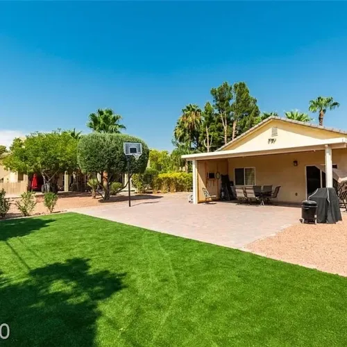 Desert Winds Recovery Center - Photo 1