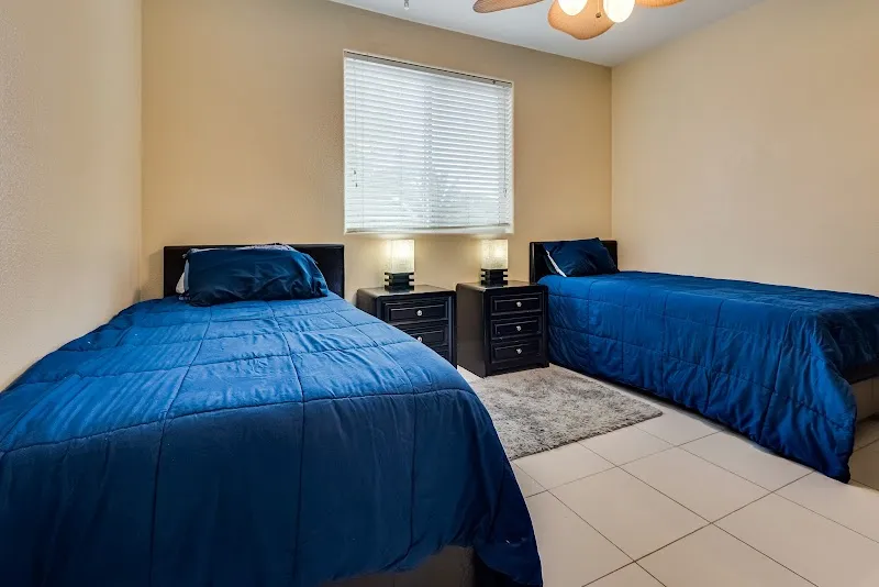 Luxe Treatment Center - Photo 5