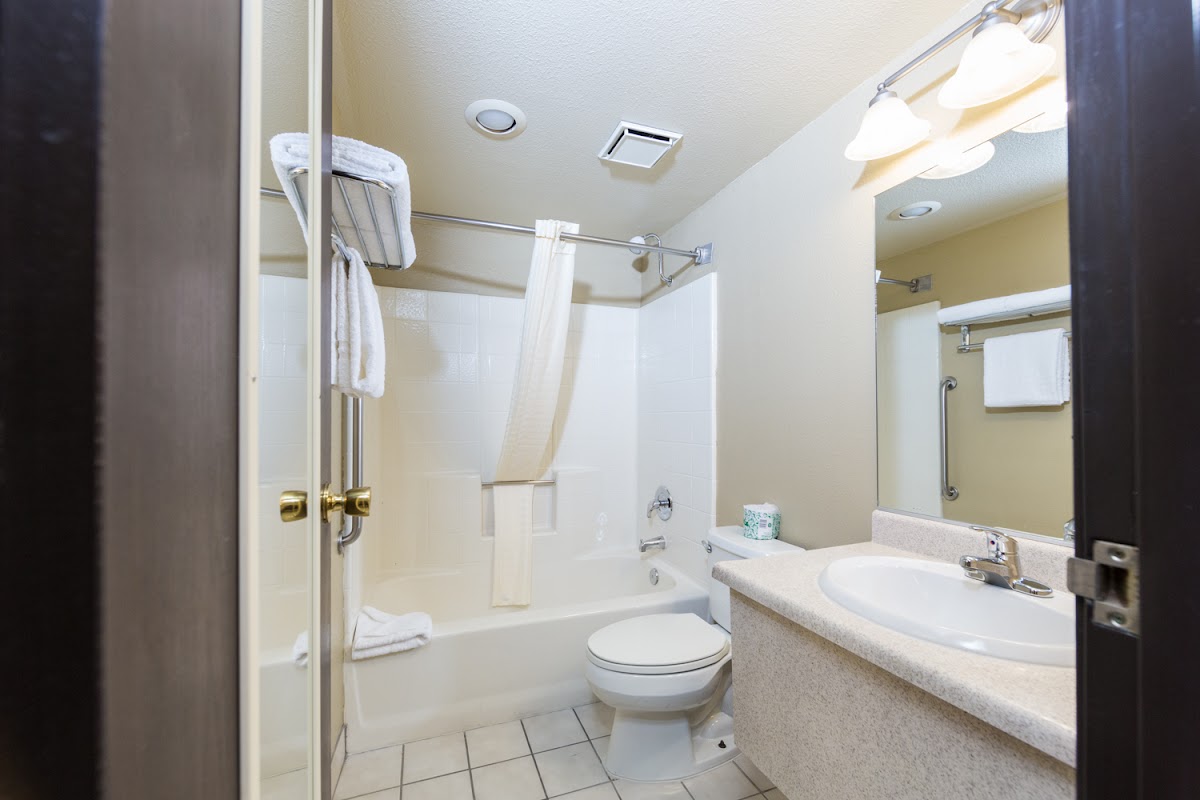 Resolutions Las Vegas Sober Living - Photo 5